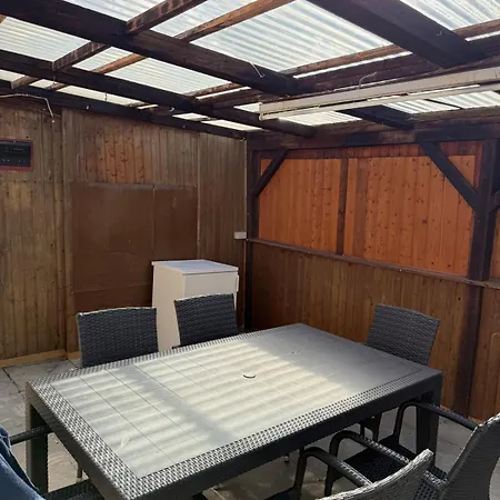 Haus Altendeich شقة ساندي